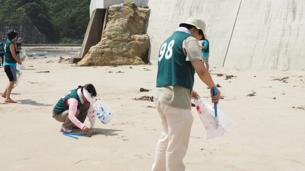 海を掃除することで海と親しむ 16年7月17日グリーンバードin塩屋埼開催 海と日本project In ふくしま