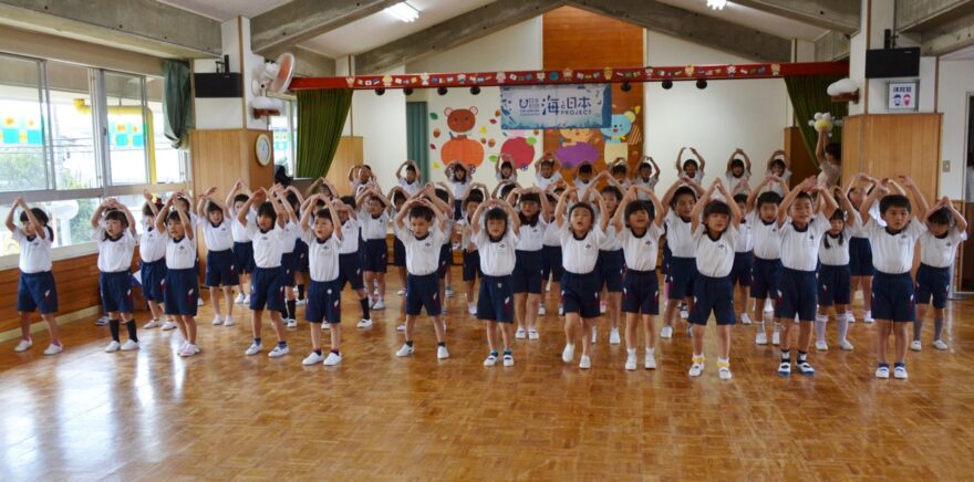 みんなもレッツ★うみダンス　福島の子どもたちも踊っています！