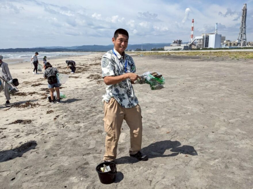 私が海ごみを拾う理由 ｜ 海ゴミ拾い実践者、ヤンヤンさんに聞く