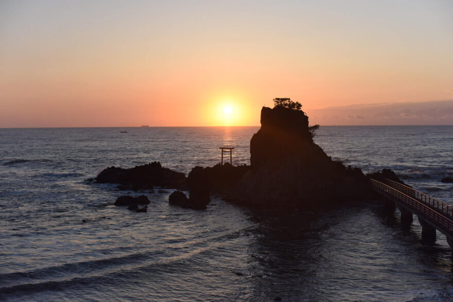 波立海岸で開催中の企画「海声１００」とは？